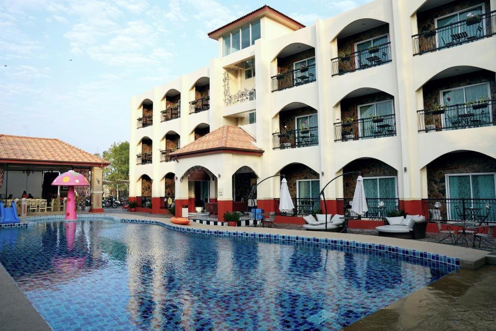 Venezia Resort Buriram Buitenkant foto